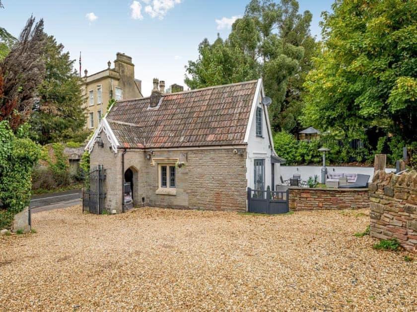 2 Bedroom Cosy Cottage With Hot Tub In Hambrook Close To Bristol City Centre 外观 照片